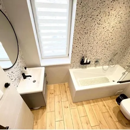 Goscinne U Brody Апартаменты Мендзыбродзе-Живецке